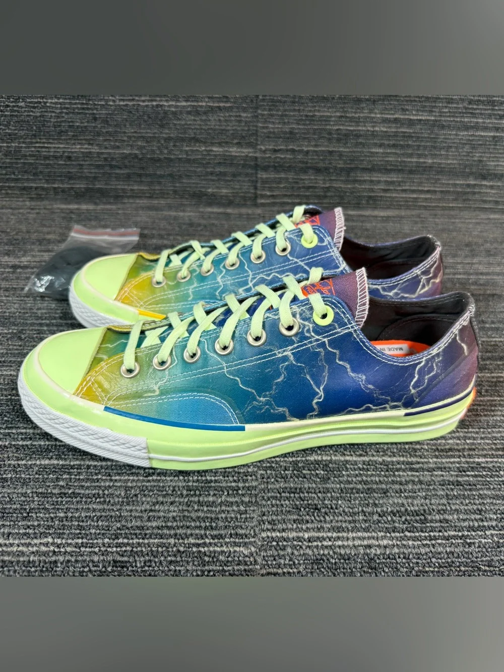 Converse Pigalle x Chuck 70 low ‘Lightning Storm’ Unisex Men’s 9.5 Women’s 11.5 - Picture 3 of 11